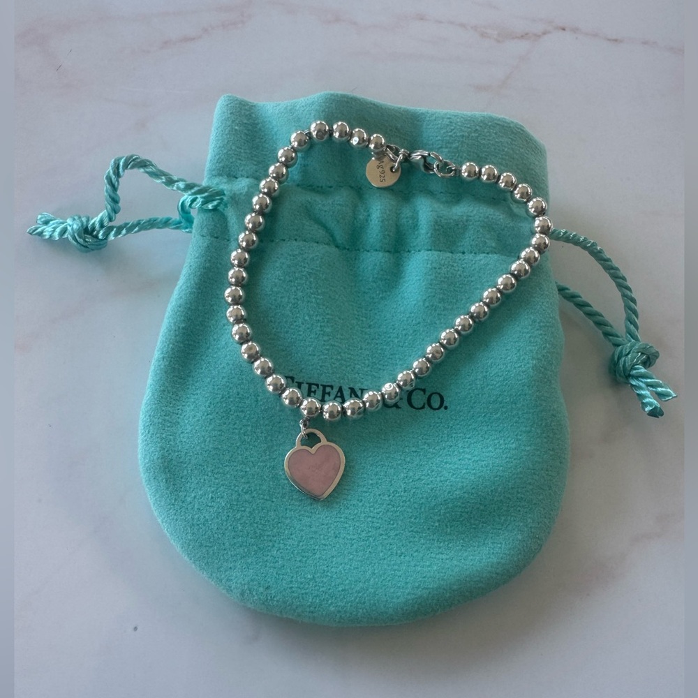 ❗️SOLD❗️Tiffany & Co. mini heart bracelet